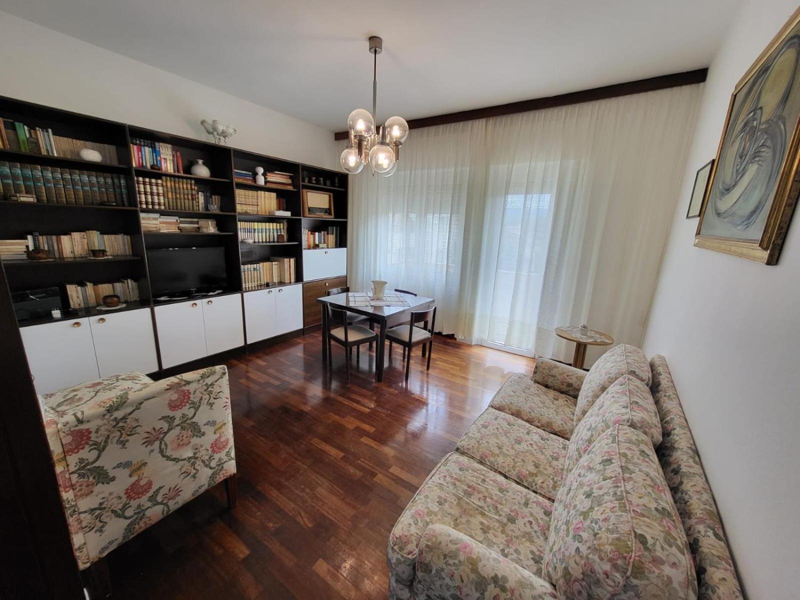 Appartamento Ampio E Luminoso Camaiore Zewnętrze zdjęcie